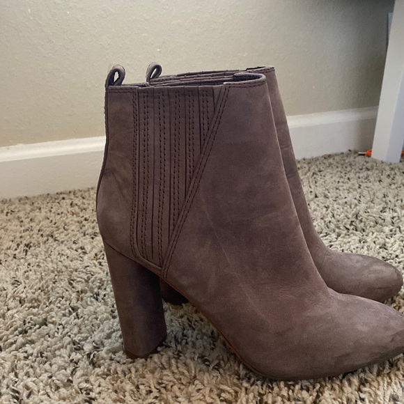 Taupe Vince Camuto Heel Bootie Size 6.5 - Picture 1 of 4